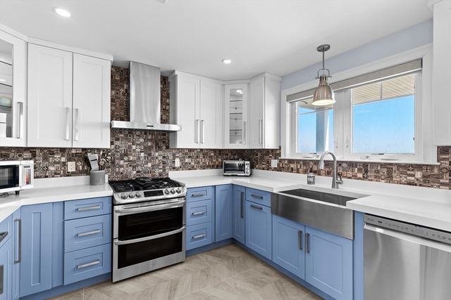 308 Ocean St, Marshfield, MA 02051