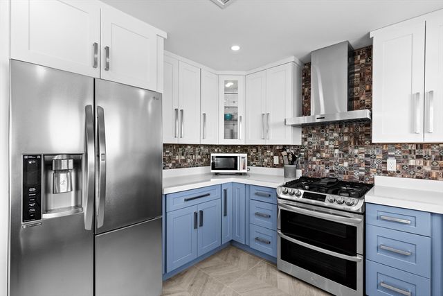 308 Ocean St, Marshfield, MA 02051