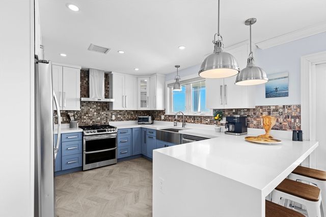 308 Ocean St, Marshfield, MA 02051