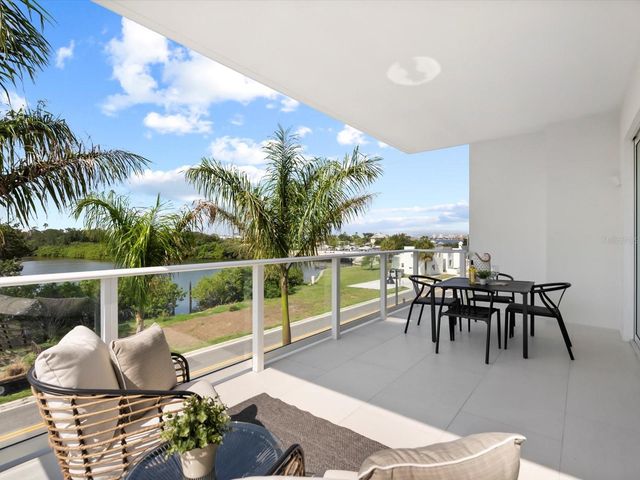 1020 SUNSET POINT ROAD 213, Clearwater, FL 33755