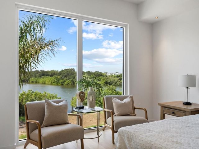 1020 SUNSET POINT ROAD 213, Clearwater, FL 33755