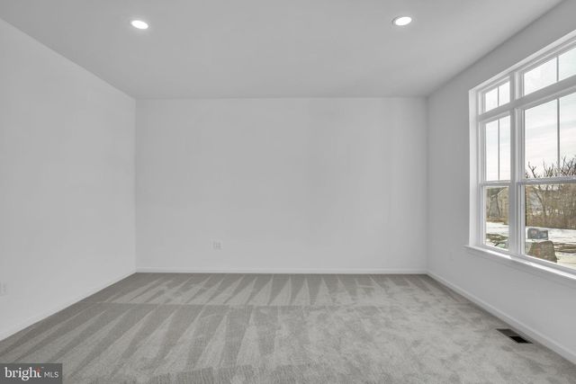 16 OLD MOSS LN, Carlisle, PA 17013