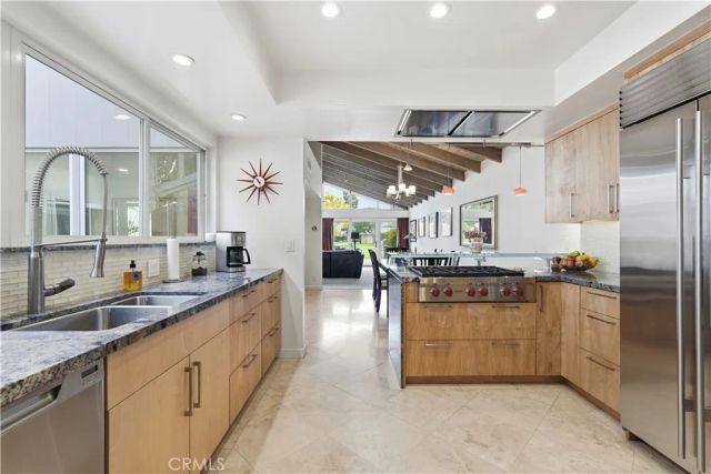 4220 Virginia Vista, Long Beach, CA 90807