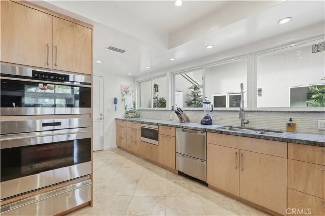 4220 Virginia Vista, Long Beach, CA 90807