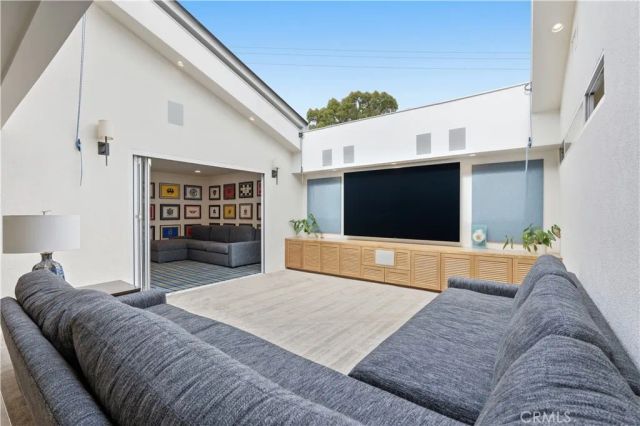 4220 Virginia Vista, Long Beach, CA 90807