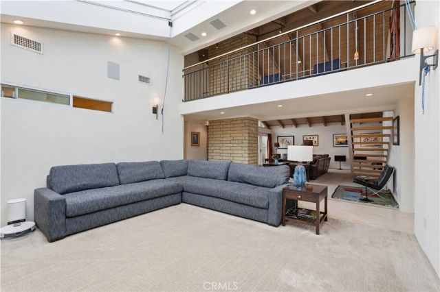 4220 Virginia Vista, Long Beach, CA 90807