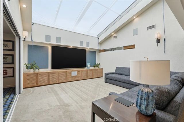 4220 Virginia Vista, Long Beach, CA 90807