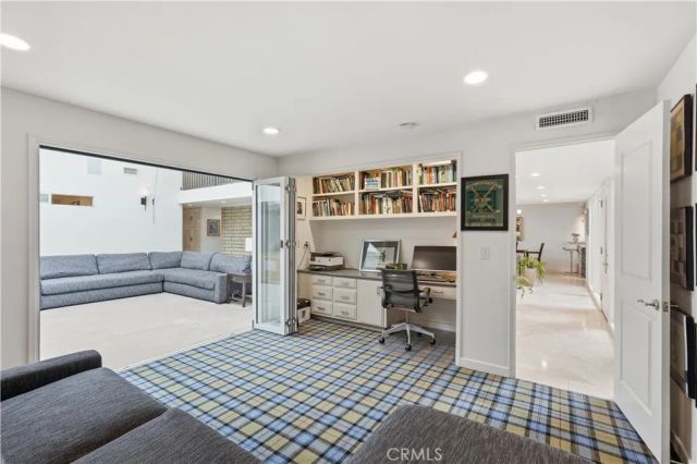 4220 Virginia Vista, Long Beach, CA 90807