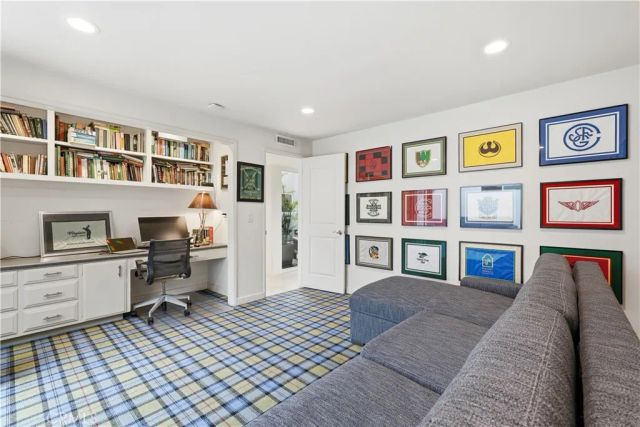 4220 Virginia Vista, Long Beach, CA 90807