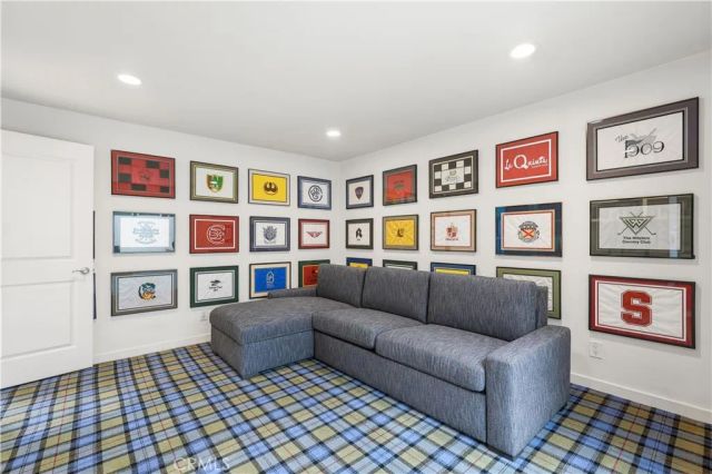 4220 Virginia Vista, Long Beach, CA 90807