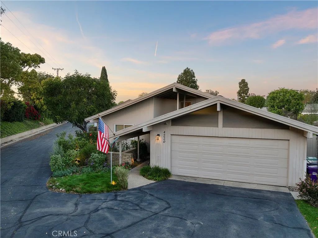 4220 Virginia Vista, Long Beach, CA 90807