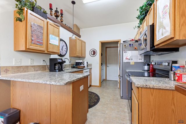 10317 WILLMINGTON, Summerset, SD 57718