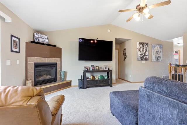 10317 WILLMINGTON, Summerset, SD 57718