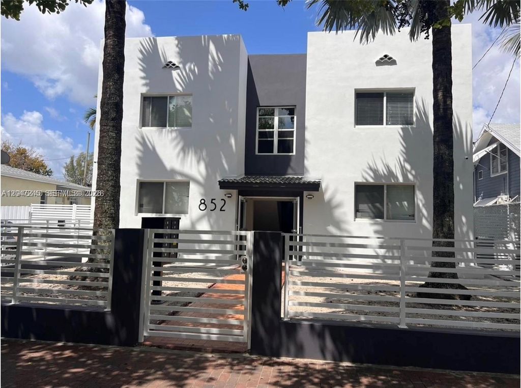 852 SW 13th Avenue 3, Miami, FL 33135