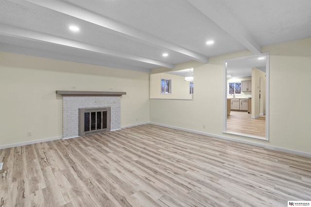 8512 Grand Ave, Omaha, NE 68134