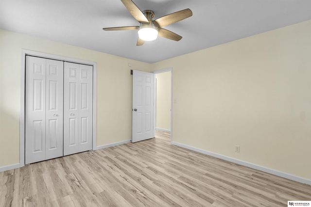 8512 Grand Ave, Omaha, NE 68134