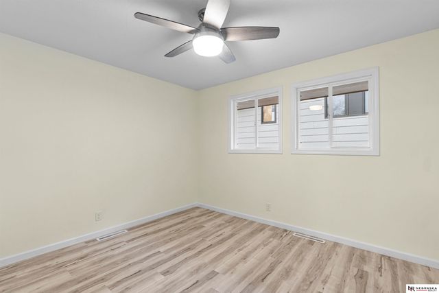 8512 Grand Ave, Omaha, NE 68134