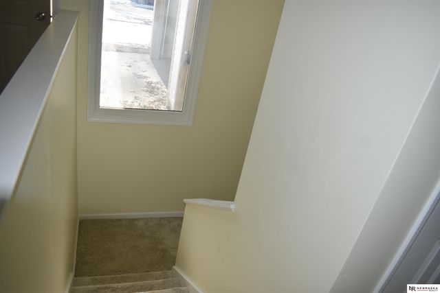 8512 Grand Ave, Omaha, NE 68134