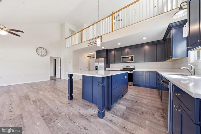 263 TWICKENHAM DR, Martinsburg, WV 25403
