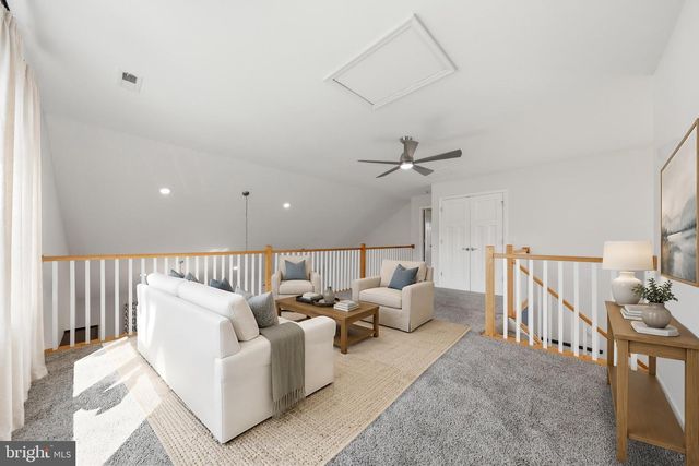 263 TWICKENHAM DR, Martinsburg, WV 25403