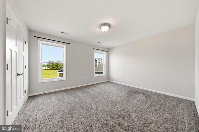 263 TWICKENHAM DR, Martinsburg, WV 25403