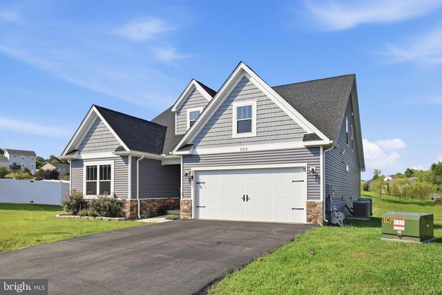263 TWICKENHAM DR, Martinsburg, WV 25403