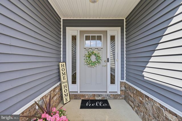 263 TWICKENHAM DR, Martinsburg, WV 25403
