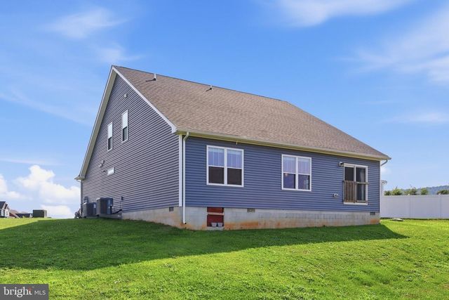 263 TWICKENHAM DR, Martinsburg, WV 25403