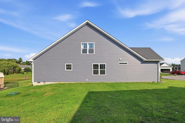 263 TWICKENHAM DR, Martinsburg, WV 25403
