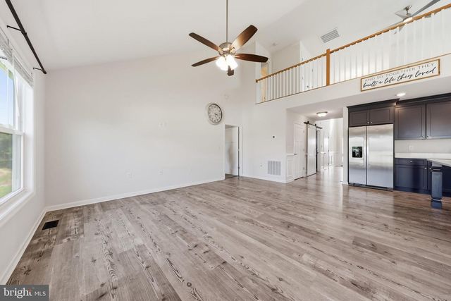 263 TWICKENHAM DR, Martinsburg, WV 25403