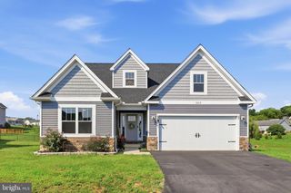 263 TWICKENHAM DR, Martinsburg, WV 25403