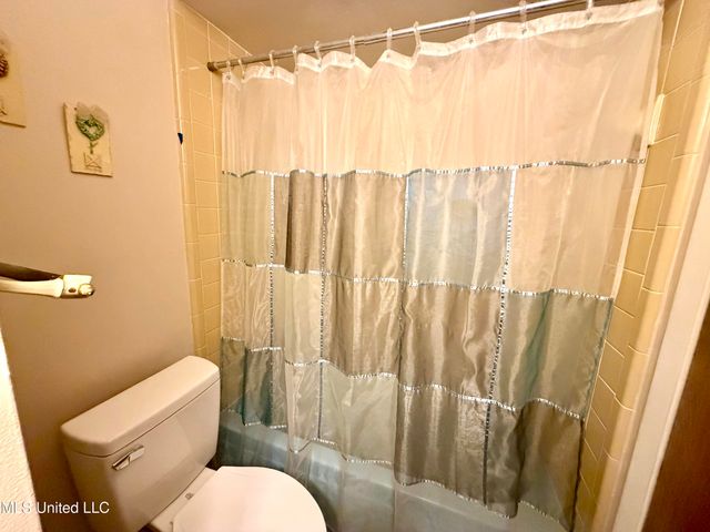 2643 El Viernes Street, Gautier, MS 39553