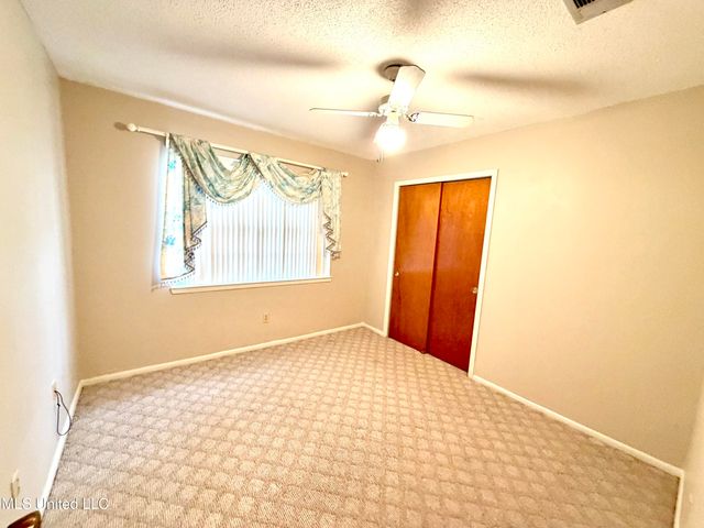 2643 El Viernes Street, Gautier, MS 39553