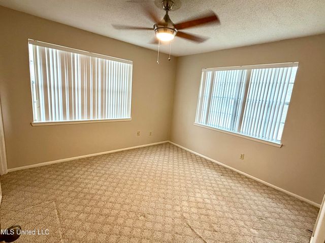 2643 El Viernes Street, Gautier, MS 39553