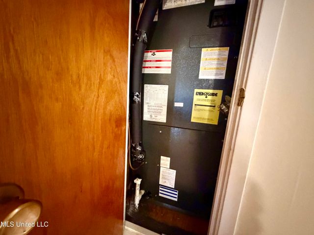 2643 El Viernes Street, Gautier, MS 39553