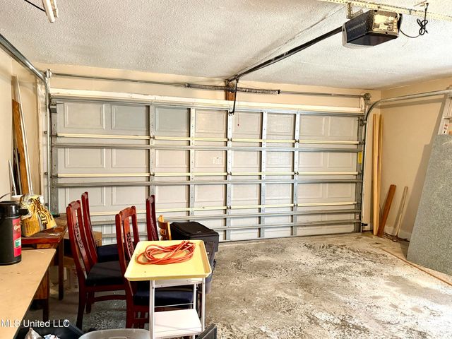 2643 El Viernes Street, Gautier, MS 39553