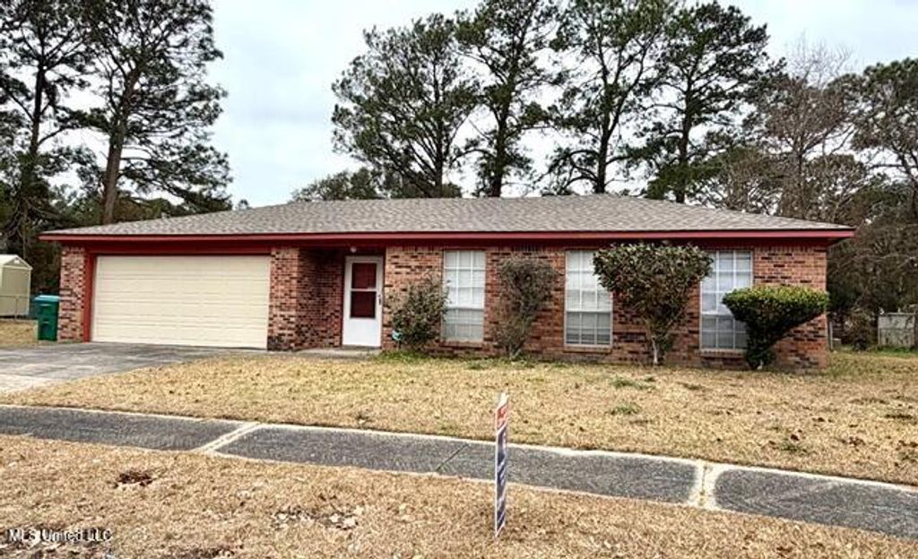 2643 El Viernes Street, Gautier, MS 39553