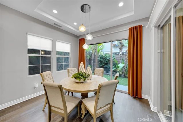 60 Dunmore, Irvine, CA 92620