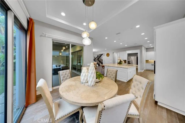 60 Dunmore, Irvine, CA 92620
