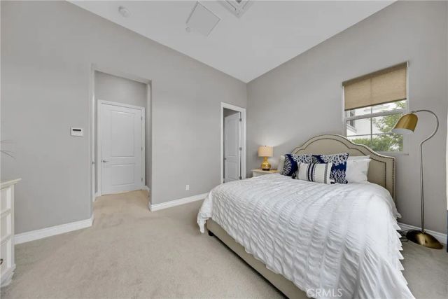 60 Dunmore, Irvine, CA 92620