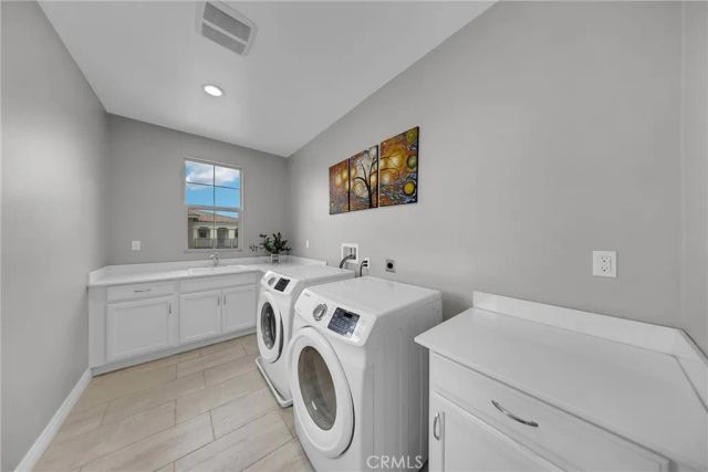 60 Dunmore, Irvine, CA 92620