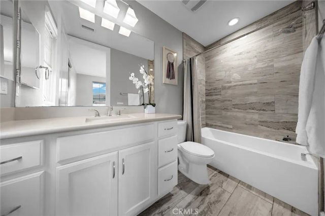 60 Dunmore, Irvine, CA 92620