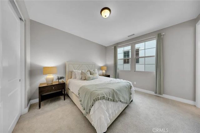 60 Dunmore, Irvine, CA 92620