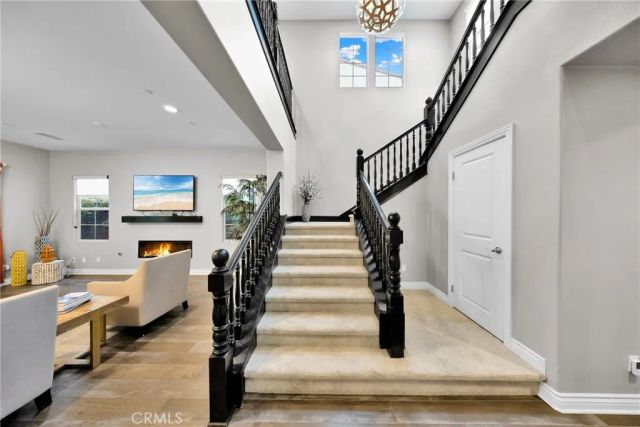 60 Dunmore, Irvine, CA 92620