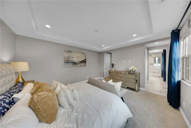 60 Dunmore, Irvine, CA 92620
