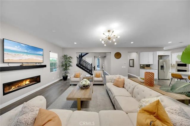 60 Dunmore, Irvine, CA 92620