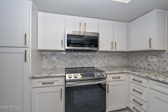 7341 N VIA CAMELLO DEL NORTE -- 131, Scottsdale, AZ 85258
