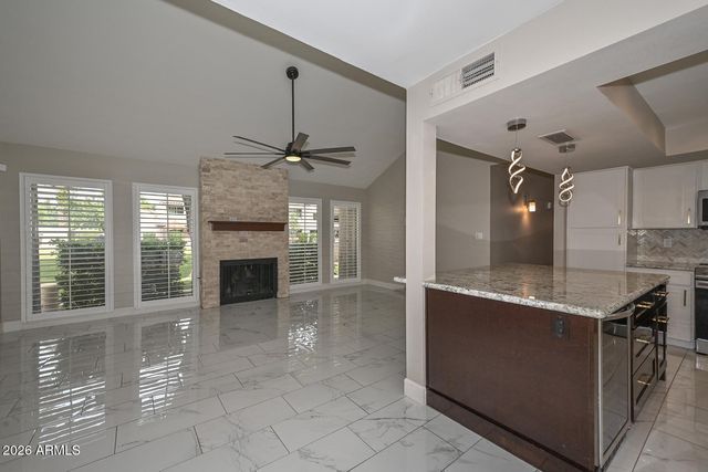 7341 N VIA CAMELLO DEL NORTE -- 131, Scottsdale, AZ 85258