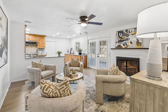 104 N Weatherred Drive, Richardson, TX 75080