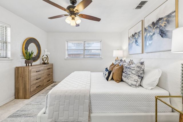 104 N Weatherred Drive, Richardson, TX 75080